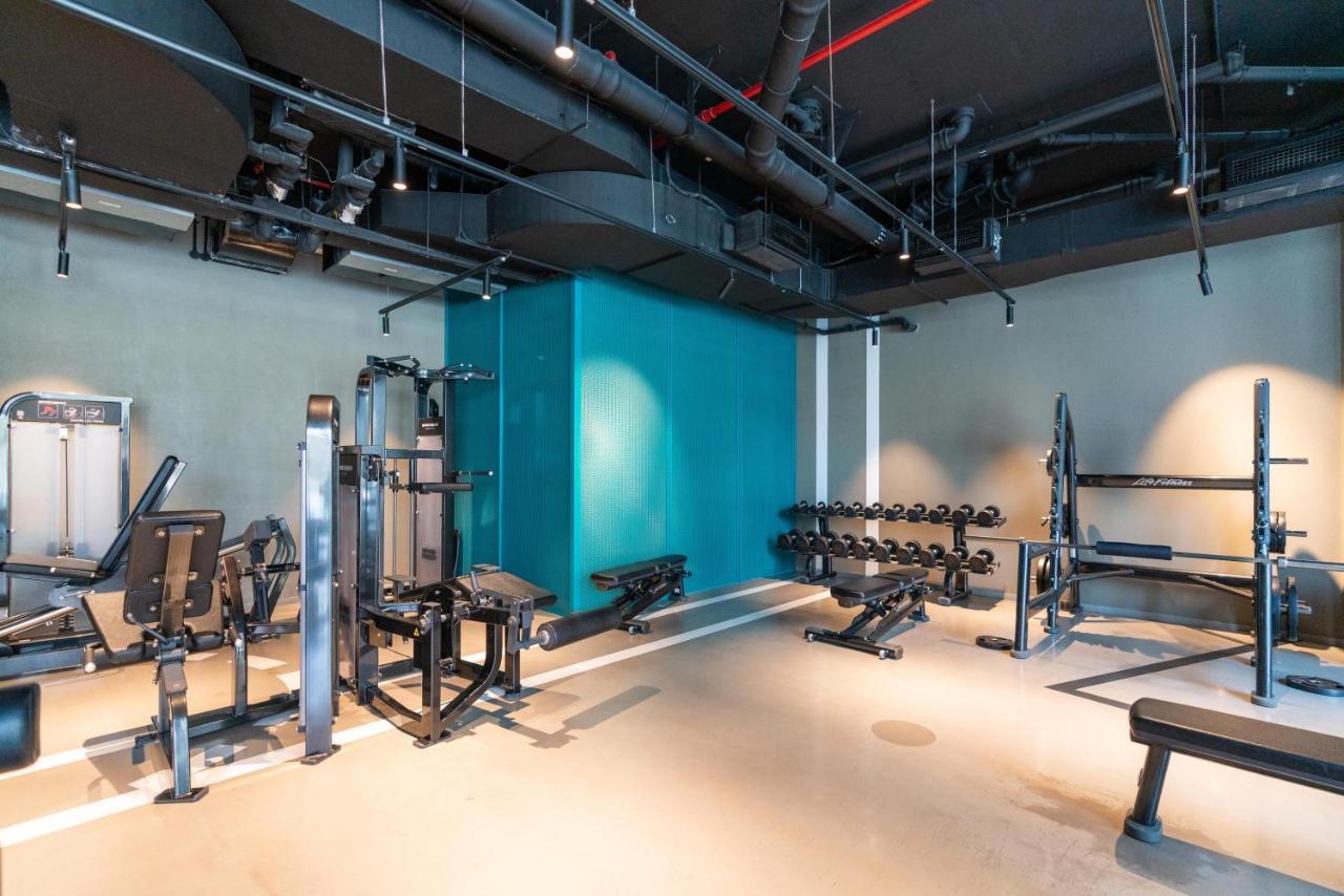 Marquise Square Studio For 4 Guests Pool Gym By Globalstay Dubaj Kültér fotó